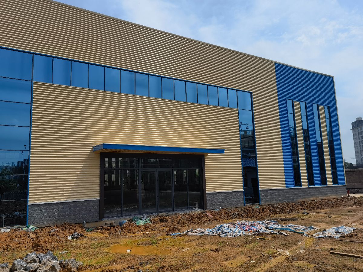 永州市三利報(bào)廢汽車回收拆解有限公司廠房